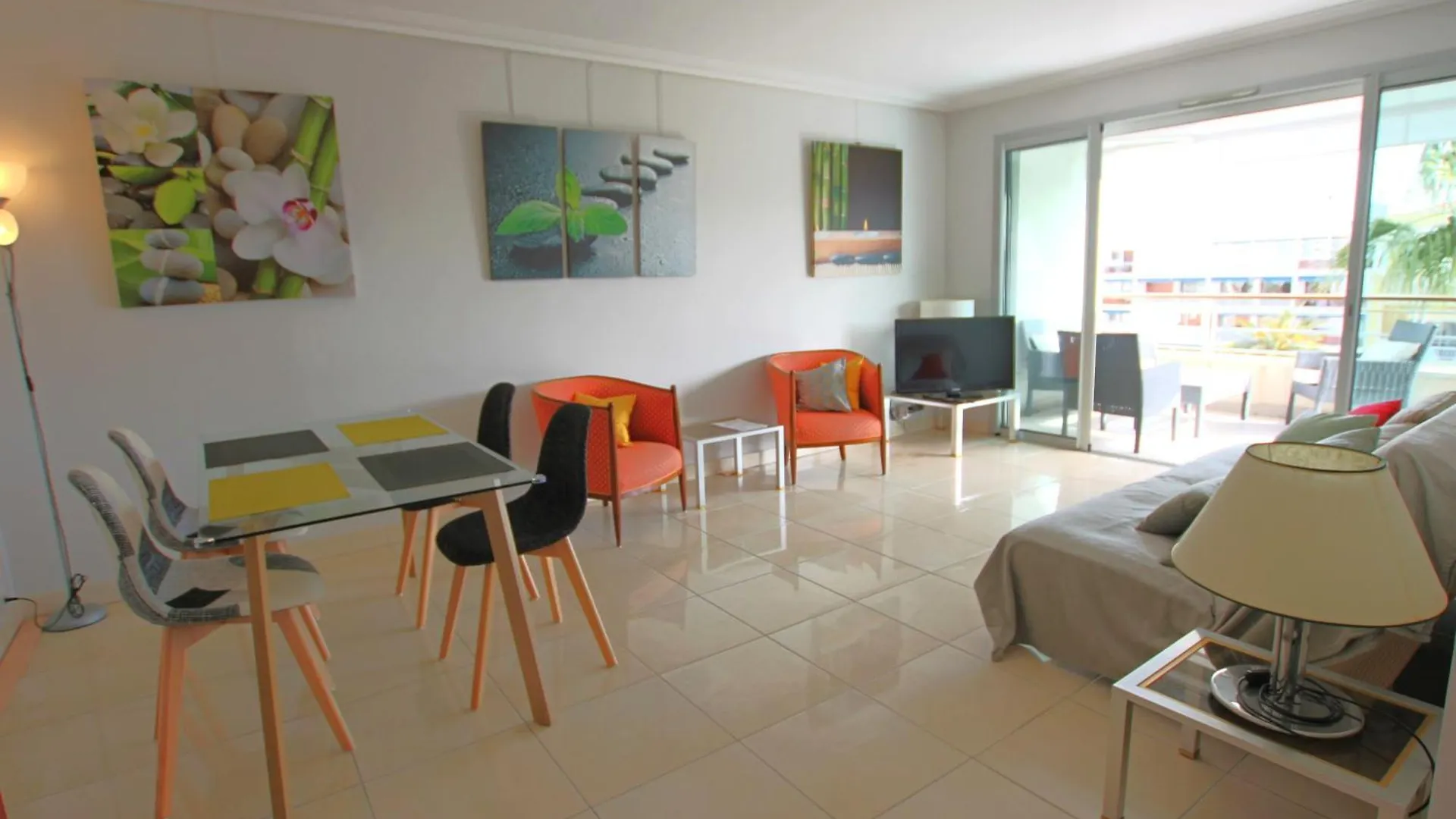 Fully Equipped Apartment With Large Terrace Lounge Area contacts